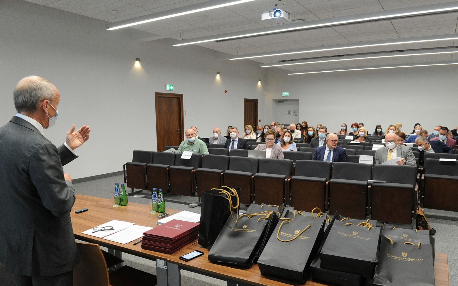 Prof. Piotr Ponikowski dziękuję za wsparcie w epidemii